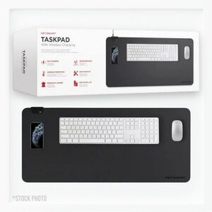 NWT Key Smart Wireless Charger PU Leather Desk Task Pad